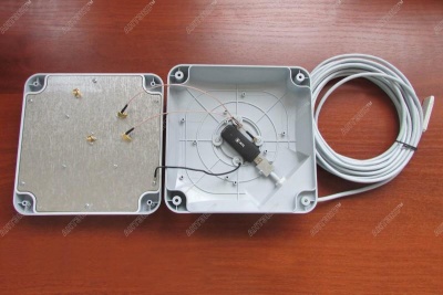 Антэкс AX-809P MIMO 2x2 UNIBOX панельная антенна с боксом